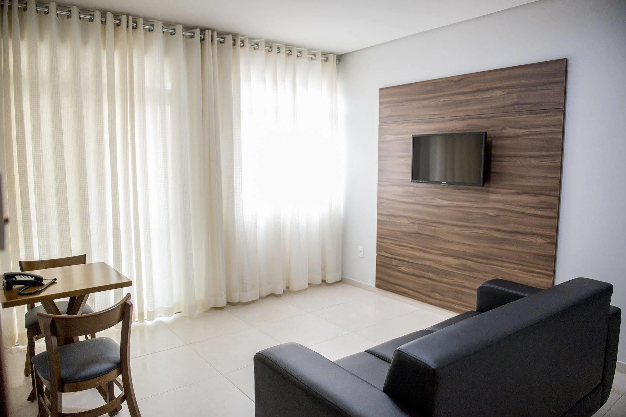 Manhattan Apart Hotel Caratinga المظهر الخارجي الصورة