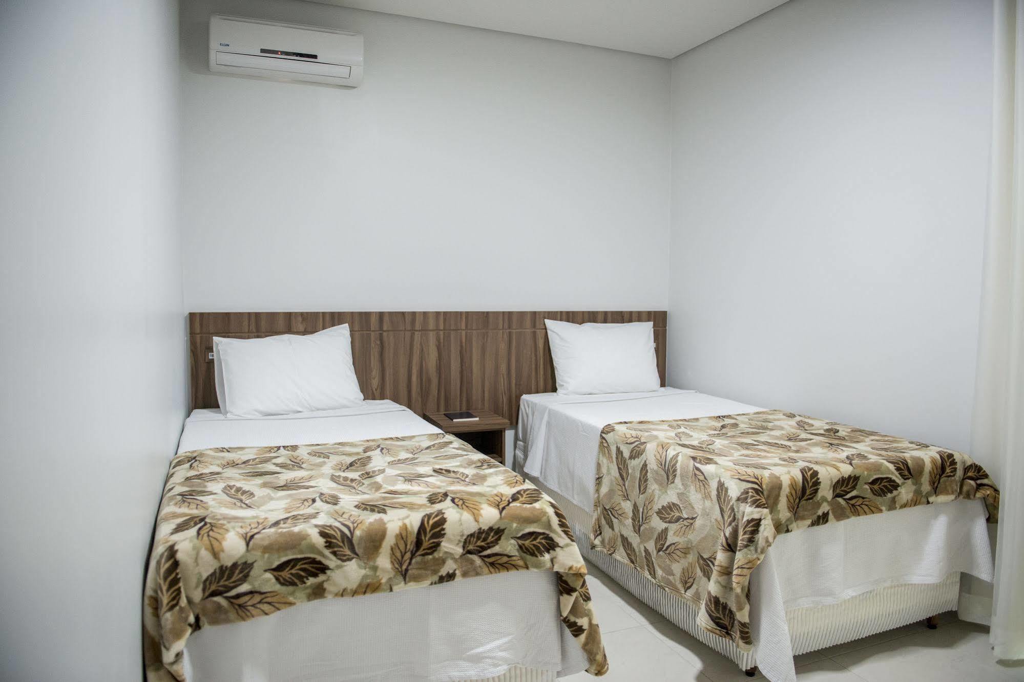 Manhattan Apart Hotel Caratinga المظهر الخارجي الصورة